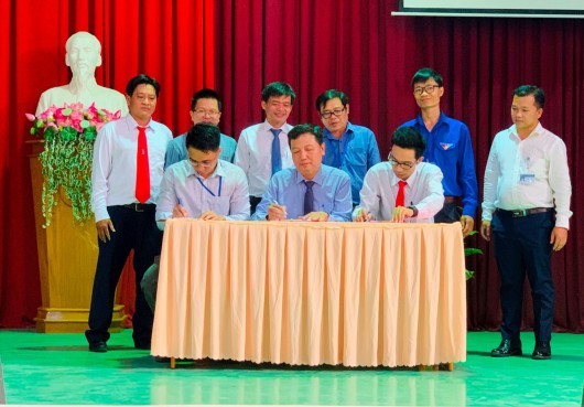 Trường Đại học Công nghệ Đồng Nai tham gia ngày hội “Sáng tạo trẻ” tại Bình Thuận